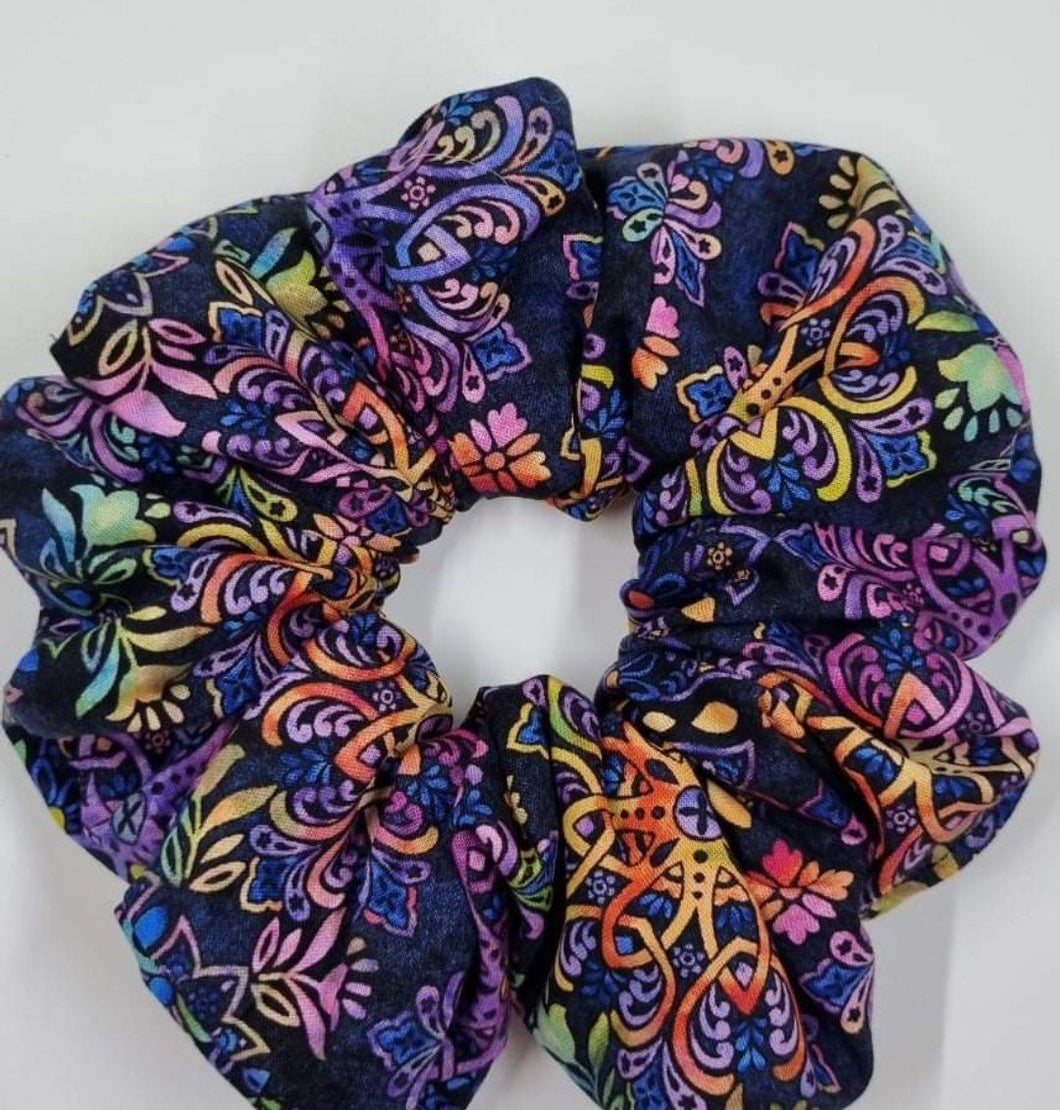Phoebe XL Scrunchie